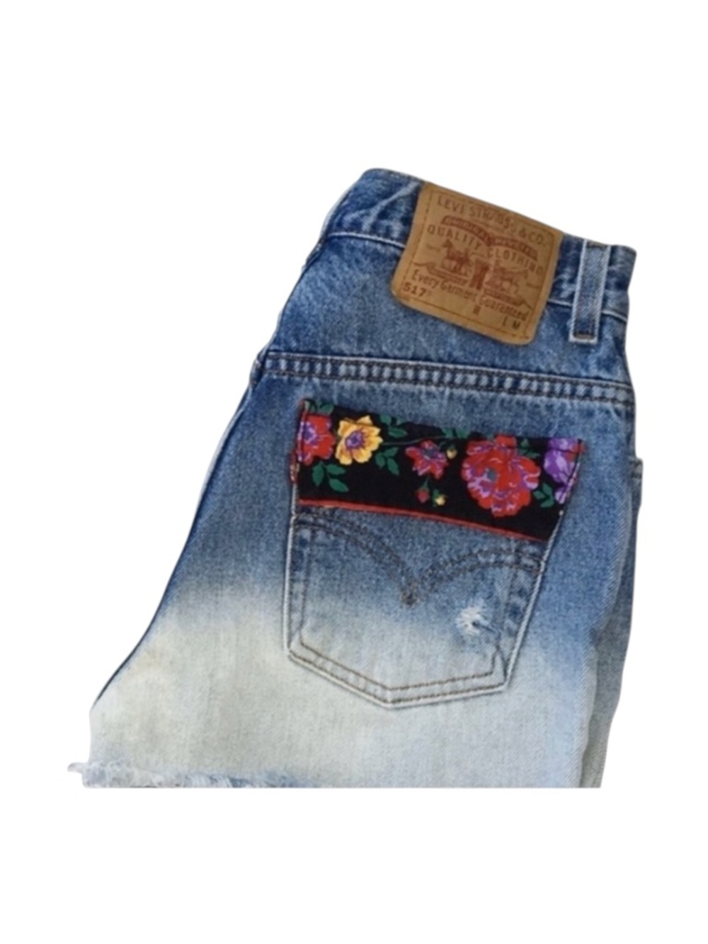 new LF Furst of a Kind ✿ Levi's® 517’s® Floral Trim Cut Off Denim Jeans Short ✿ - Picture 9 of 16